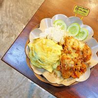 Yummy! Ayam Geprek Berselimut Keju Leleh ada di Sini
