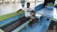 Pria tamatan SMA ini sebelumnya sehari-hari juga sudah menghabiskan waktu untuk mencari ikan di laut komodo. Berkat BRI ia sudah bisa memulai usaha menjajakan kapal wisata untuk para turis yang melancong untuk menikmati keindahan pulau Komodo dan sekitarnya.