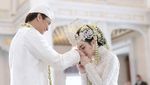 7 Potret Syahrini dan Reino Barack Rayakan Ultah ke-4 Pernikahan di Singapura