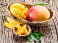 Sedang Tren, Samyang Pakai Topping Mangga dan Es Krim