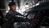 Kapal perang rumah sakit terbaru milik TNI AL, KRI Semarang-594 melakukan uji coba dalam sebuah pelayaran selama tiga hari dari Surabaya ke Jakarta, Rabu (13/3/2019) hingga Jumat (15/3/2019).