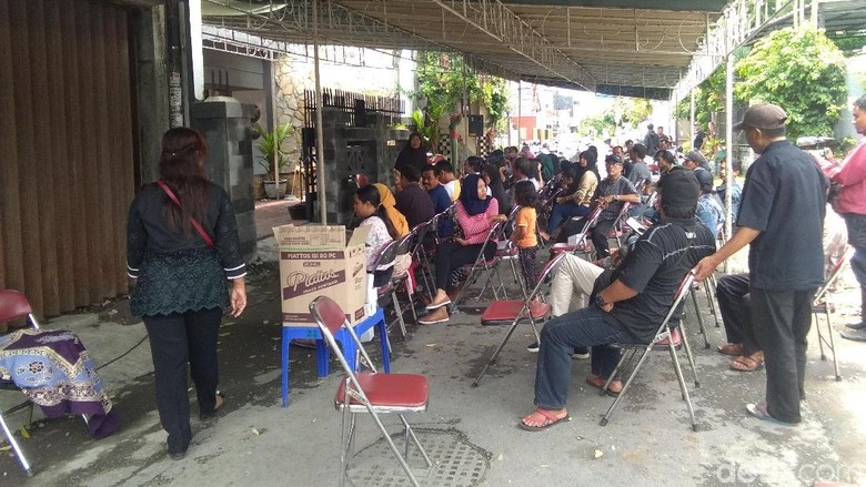 3 Orang Tewas Usai Tenggak Miras Oplosan di Yogya 3 Orang Tewas Usai Tenggak Miras Oplosan di Yogya