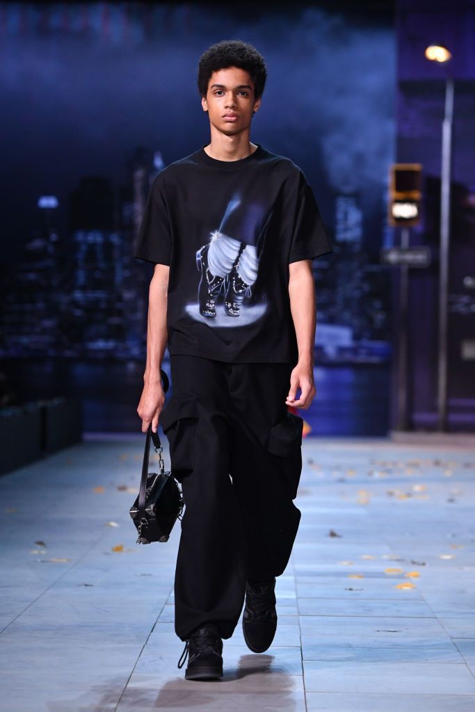 Pekan Mode Dunia Ditiadakan, Fashion Show Virtual Jadi Opsi