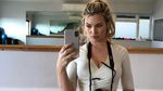 Foto: Gaya Traveling Lucy Robson, Pegolf yang Terlalu Cantik