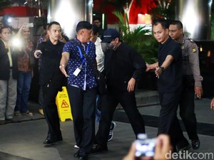 Jeritan Hati Keluarga soal Penangkapan Romahurmuziy dan Pesan Bijak Abah