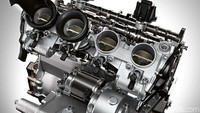 Ada banyak perubahan pada BMW S 1000 RR, terutama mesin all-line 998 cc yang semuanya baru menghasilkan 204 bhp dan torsi puncak 83 Nm. Angka tersebut meningkat 8 bhp dari model saat ini. Istimewa/Dok. BMW.