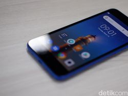 Unboxing Redmi Go, Ponsel Anyar Xiaomi Harga Rp 800 Ribuan