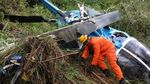 Foto: Potret Helikopter Jatuh di Desa Jayaratu Tasikmalaya