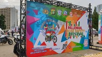 Begini suasana di Parkir Timur, Gelora Bung Karno, Senayan, Jakarta, dalam rangka acara Millenial Road Safety Festival.