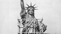 Patung Liberty di New York merupakan ikon kebebasan hingga persahabatan. Patung ini adalah hadiah dari Prancis untuk Amerika Serikat (AS). Dibutuhkan waktu 9 tahun untuk menyelesaikan patung ini. Istimewa/Dok. Boredpanda.