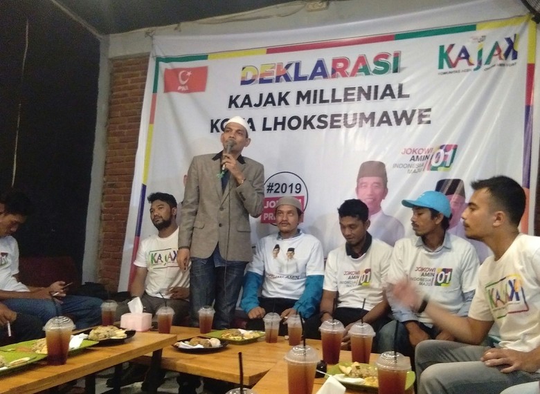 Deklarasi Dukung Jokowi, Komunitas Milenial Aceh Ajak Warga Lawan Hoax Deklarasi Dukung Jokowi, Komunitas Milenial Aceh Ajak Warga Lawan Hoax