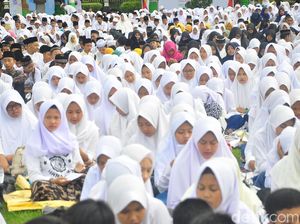 Ribuan Pelajar Kudus Zikir Jelang UN dan untuk Korban Teror di Selandia Baru