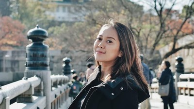 Putri Ayuningtyas, Ibu Perhatian yang Jadi Moderator Debat Cawapres Putri Ayuningtyas, Ibu Perhatian yang Jadi Moderator Debat Cawapres