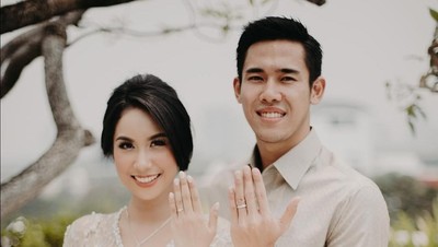 Doa Orang Tua untuk Bek Persija Ryuji Utomo Jelang Hari Pernikahan Doa Orang Tua untuk Bek Persija Ryuji Utomo Jelang Hari Pernikahan