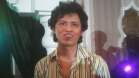 Setelah Abimana Aryasatya, Aliando didapuk memerankan sosok Dono di Warkop DKI Reborn. (Hanif/detikhot)