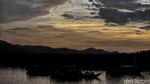 Foto Senja Diiringi Jutaan Kalong di Langit NTT