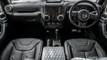 Jeep Wrangler Berbaju Militer