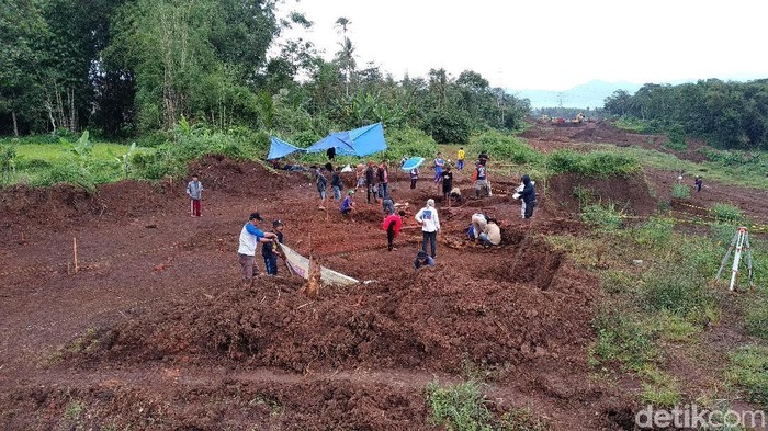 Situs di Tol Pandaan-Malang Diduga Desa Kuno Pra-Majapahit