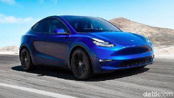 Mobil listrik dan mobil hibrida juga membutuhkan tanah jarang, seperti untuk baterai dan motor penggeraknya. Foto: Tesla Motors