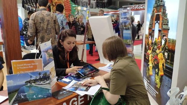 Pelaku industri pariwisata Indonesia tawarkan paket-paket wisata Indonesia di 26th Moscow International Travel & Tourism Exhibition (MITT) di Moskow yang berlangsung tanggal 12-14 Maret 2019.
