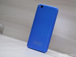 Unboxing Redmi Go, Ponsel Anyar Xiaomi Harga Rp 800 Ribuan