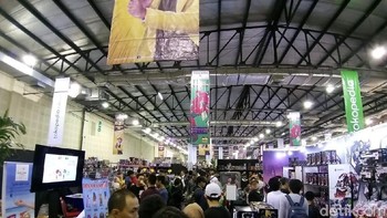 Di hari pertama Toys & Comics Fair 2019, terlihat antusiasme pengunjung memadati area pameran. Foto: detikINET/Rachmatunnisa