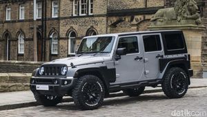 Jeep Wrangler Berbaju Militer