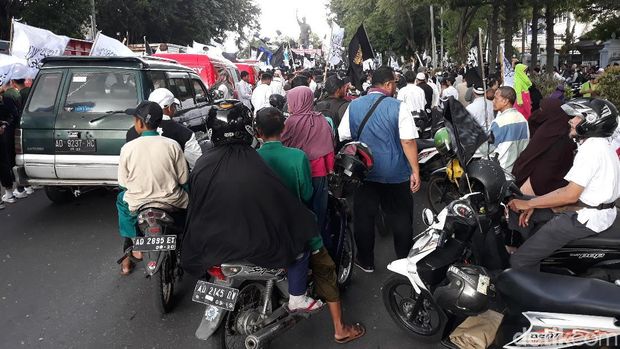 Suasana aksi di Solo.