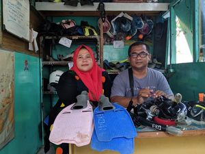 Raup Omzet Rp 60 Juta dari Penyewaan Alat Snorkeling di Labuan Bajo