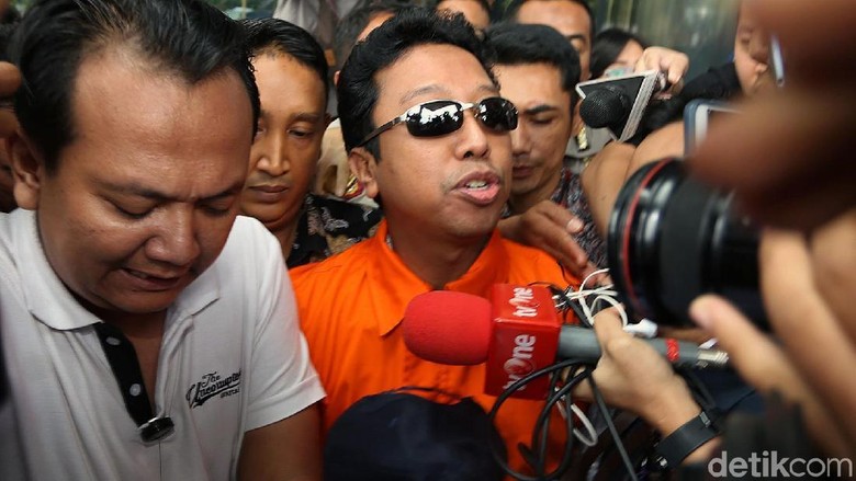Pernyataan Lengkap Romahurmuziy Tersangka Suap Jual-Beli Jabatan Kemenag Pernyataan Lengkap Romahurmuziy Tersangka Suap Jual-Beli Jabatan Kemenag