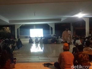 Nobar Debat, Santri Ponpes di Banten Puji Maruf Amin