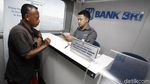 Antusias Warga Pulau Komodo Menabung di Kapal Bahtera Seva II