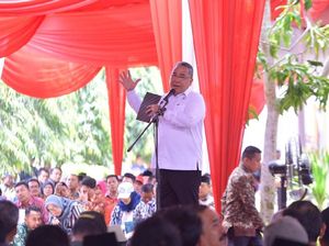 Di Bengkulu, Kemendes dan PUPR Kerja Sama Olah Karet Jadi Aspal