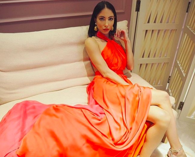 Menurut Amber, ia bisa memenuhi segala keinginan klien, asal ada bayaran yang tepat. “Bisa saja mereka meminta untuk membeli sneakers yang baru rilis, atau tas Birkin crocodile yang langka,” ujarnya. (Foto: Instagram/Amber Gordon)