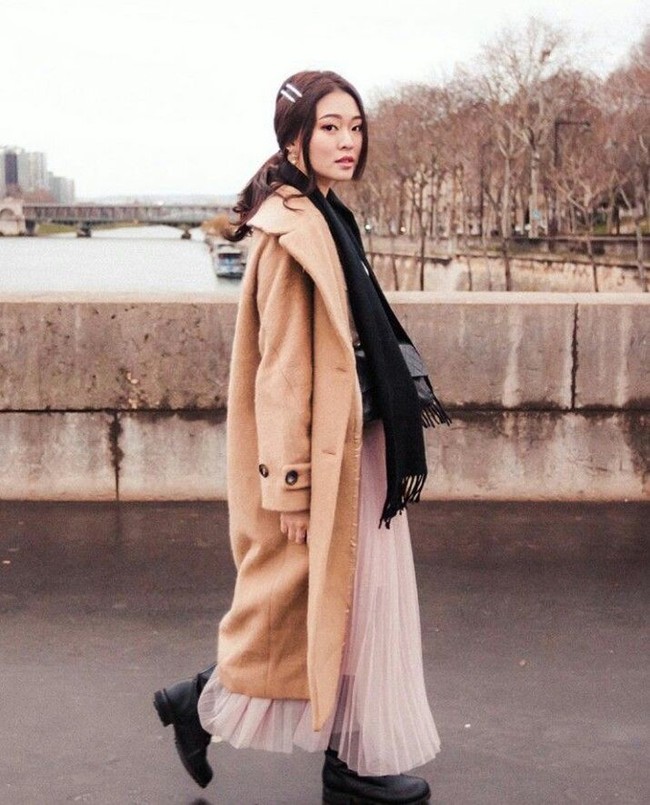 Dengan tersebarnya video intimnya itu, wanita 27 tahun itu banyak menerima bully dan kritikan. Kemudian Christabel menulis surat terbuka yang dipublikasikan oleh Harpers Bazaar Singapura. (Foto: Instagram/@bellywellyjelly)