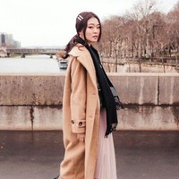 Dengan tersebarnya video intimnya itu, wanita 27 tahun itu banyak menerima bully dan kritikan. Kemudian Christabel menulis surat terbuka yang dipublikasikan oleh Harpers Bazaar Singapura. (Foto: Instagram/@bellywellyjelly)