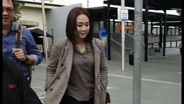 Netizen Penasaran: Gemukan, Puput Hamil Ya Pak Ahok?