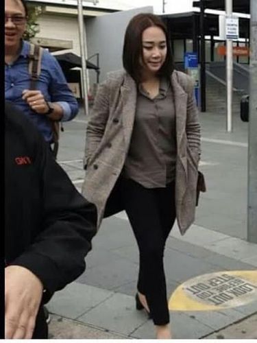 Disebut-sebut Sudah Nikah, Ahok dan Puput Terlihat Bersama di Sydney