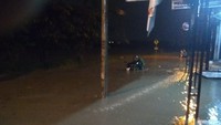 Hingga Minggu (17/3/2019) pukul 08.30 WIB, tercatat dampak banjir bandang sebanyak 42 orang meninggal dunia, dan 21 orang luka-luka, ujar Kepala Pusat Data Informasi dan Humas BNPB, Sutopo Purwo Nugroho, dalam keterangan tertulis, Minggu (17/3/2019).  (Dok. BNPB)