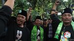 Massa FBR Sambangi Kediaman Maruf Amin