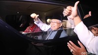 Debat ketiga ini bakal disiarkan secara langsung oleh Trans TV, Trans7, CNN Indonesia TV dan detikcom.