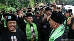 Massa FBR Sambangi Kediaman Maruf Amin