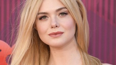 Elle Fanning Sang Princess Aurora Makin Dewasa dan Mempesona