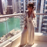 Banyak orang penting yang memakai jasanya berbelanja barang mewah, mulai dari anggota kerajaan hingga selebriti dan istri para pemain bola. Berkat itu, Amber sering menghabiskan waktu traveling dari Miami, Dubai, Singapura, Prancis hanya untuk berbelanja barang mewah. (Foto: Instagram/Amber Gordon)