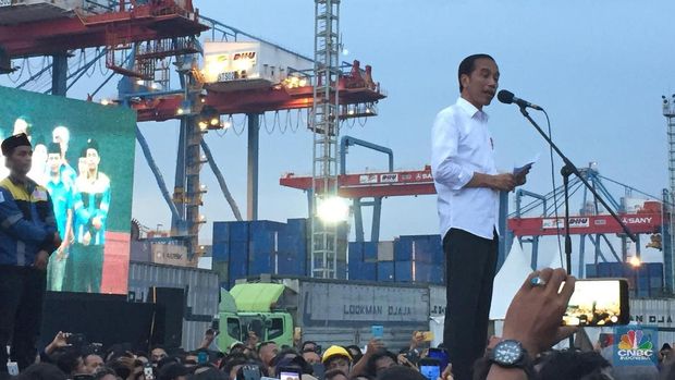 Jokowi Sebut Supir Merupakan Profesi yang Mulia, Mengapa? 