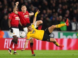 MU bertandang ke Molineux Stadium, Minggu (17/3/2019) dini hari WIB, saat bertanding menghadapi Wolves di perempatfinal Piala FA. MU, yang diunggulkan, mendapat perlawanan sengit dari tuan rumah. (Foto: Catherine Ivill/Getty Images)