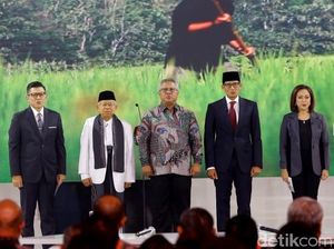 Adu Sakti Kartu Maruf Amin Vs Sandi