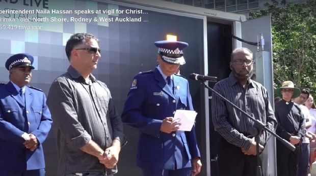 Simpati ke Korban Teror, Polisi New Zealand Menangis: Aku Bangga Jadi Muslim