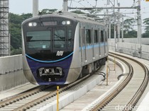 MRT Jakarta Sudah Bagus, Tapi Orang-orang di Eskalatornya Itu Lho