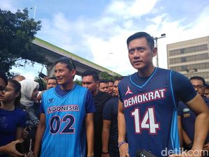 Tak Hadiri Debat Cawapres, AHY Beri Masukan ke Sandiaga